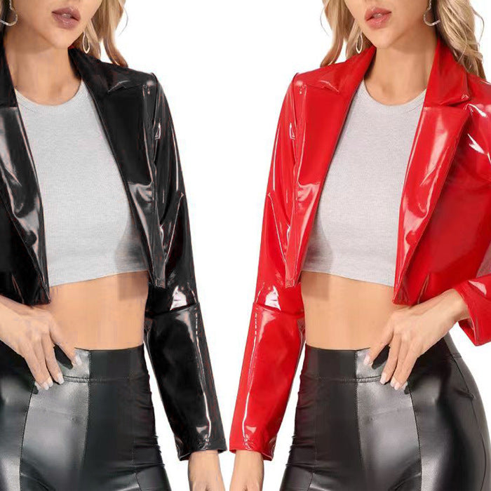 Veste courte coupe mi-haute.