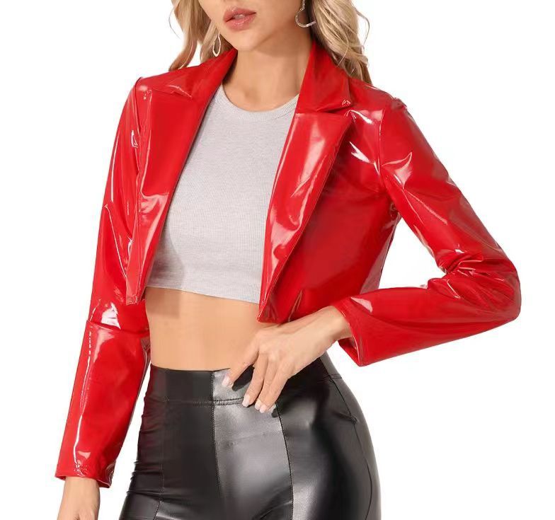 Veste courte coupe mi-haute.